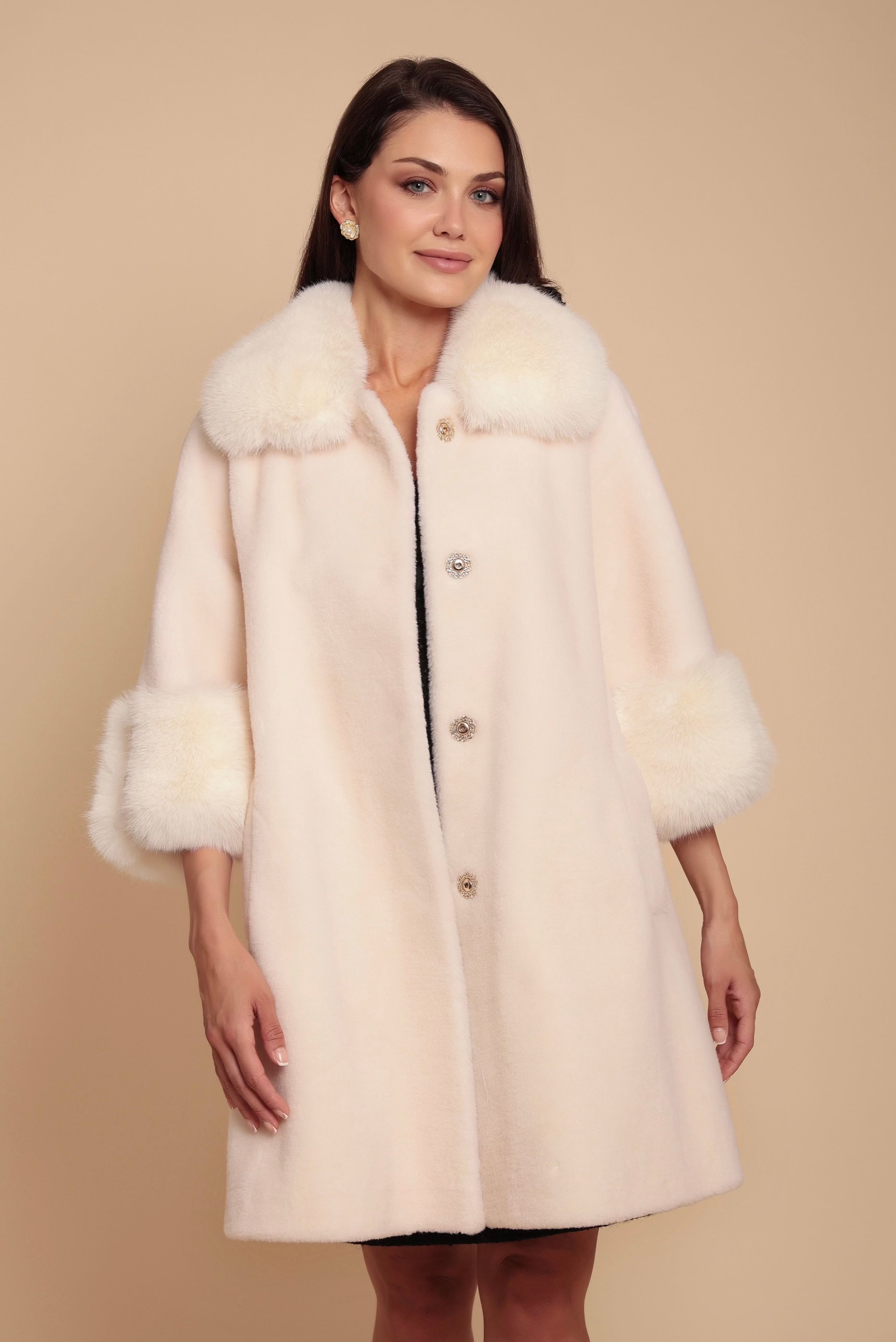 Hepburn' Italian Virgin Wool and Cashmere Coat in Bianco – Santinni