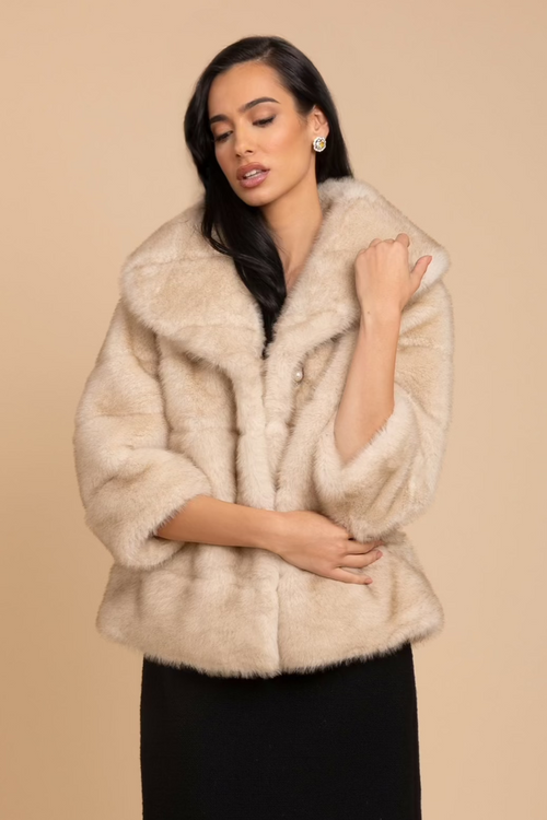 'Hollywood' Cropped Faux Fur Coat in Crema